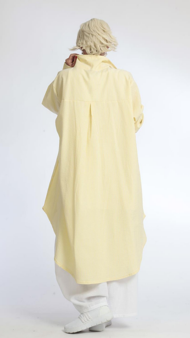 Sommer Bluse in gerundeter Form aus weicher Seersucker Qualität