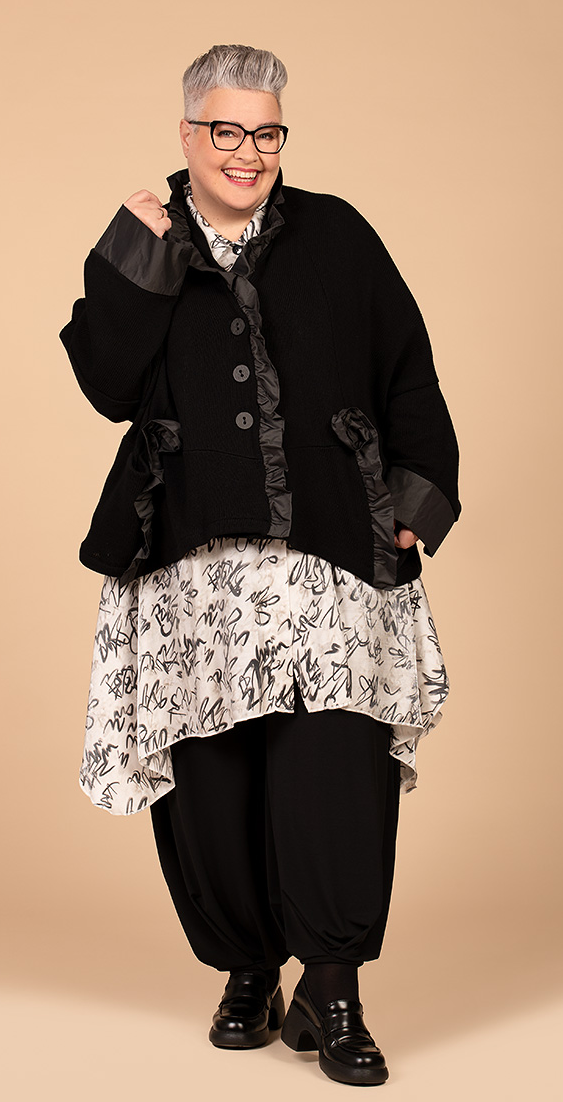 Ganzjahr Jacke in A-Form aus weicher Strick Qualität