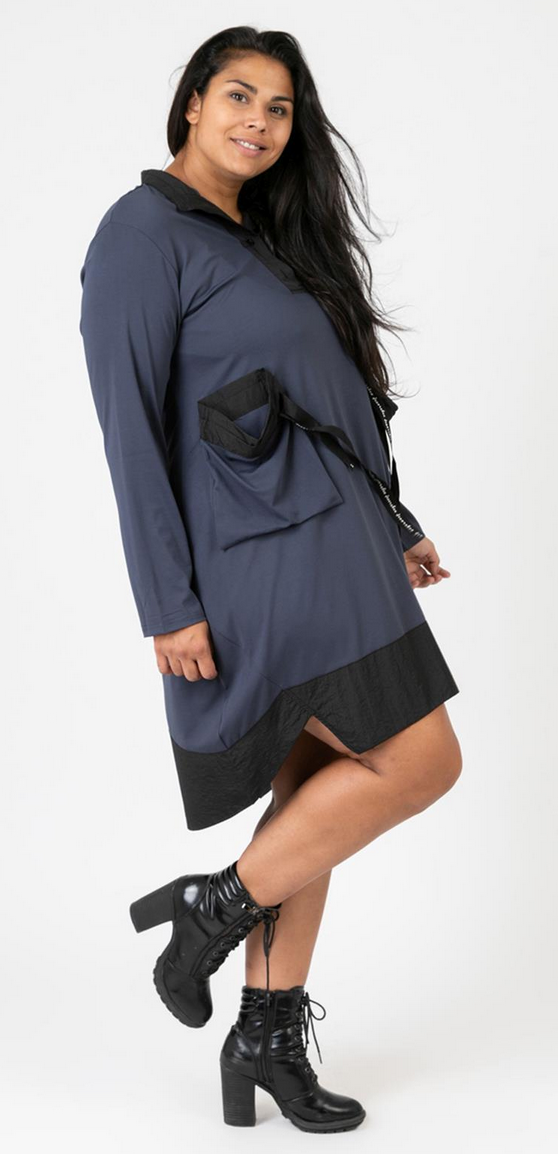 Medi Kleid mit Appliaktionen