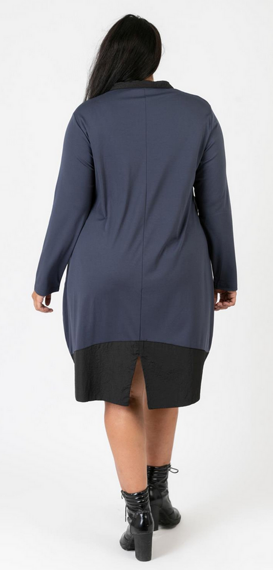 Medi Kleid mit Appliaktionen