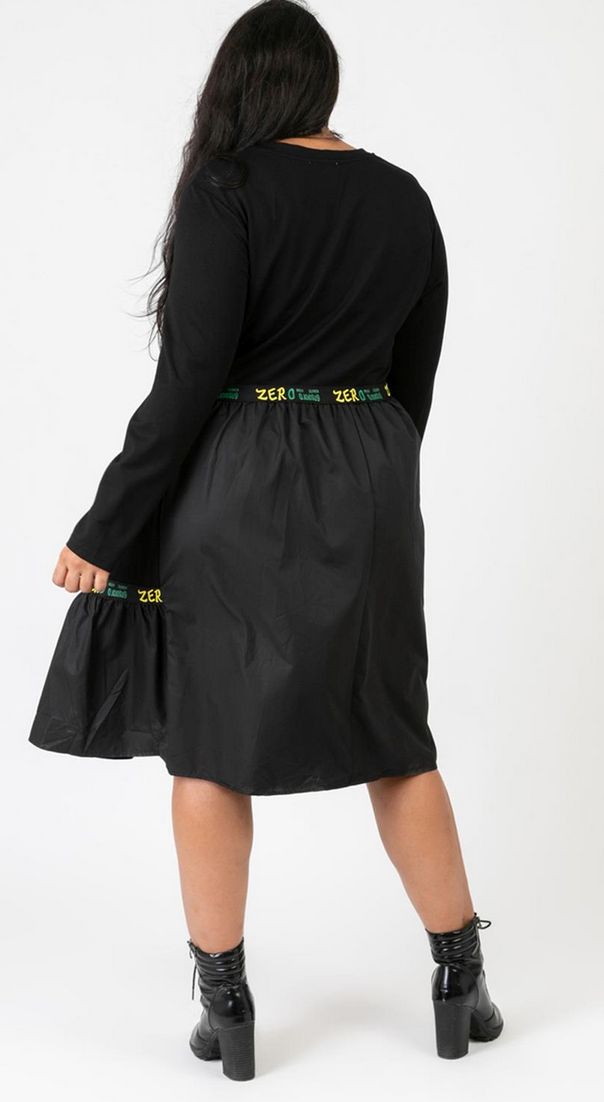 Medi Kleid mit Appliaktionen in 2 Farben