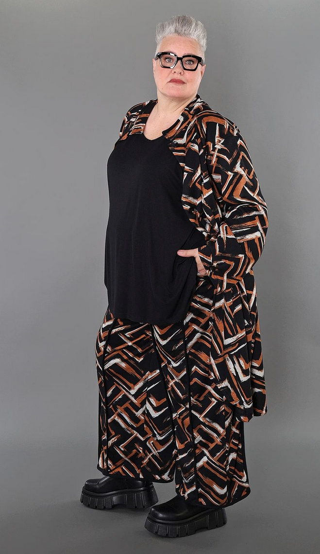 NEU Übergangs Jacke in Vokuhila Form aus weicher Jacquard Qualität in 2 Farben