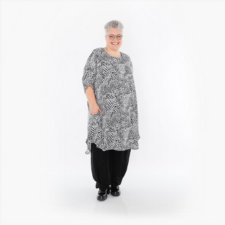 Sommer Big Shirt in gerundeter Form aus leichter Chiffon Qualität