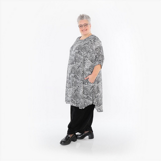 Sommer Big Shirt in gerundeter Form aus leichter Chiffon Qualität