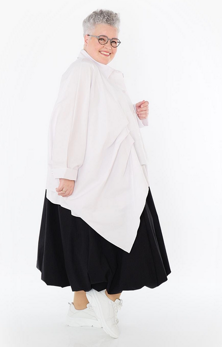 Sommer Bluse in Zipfel Form aus feiner Popeline Qualität