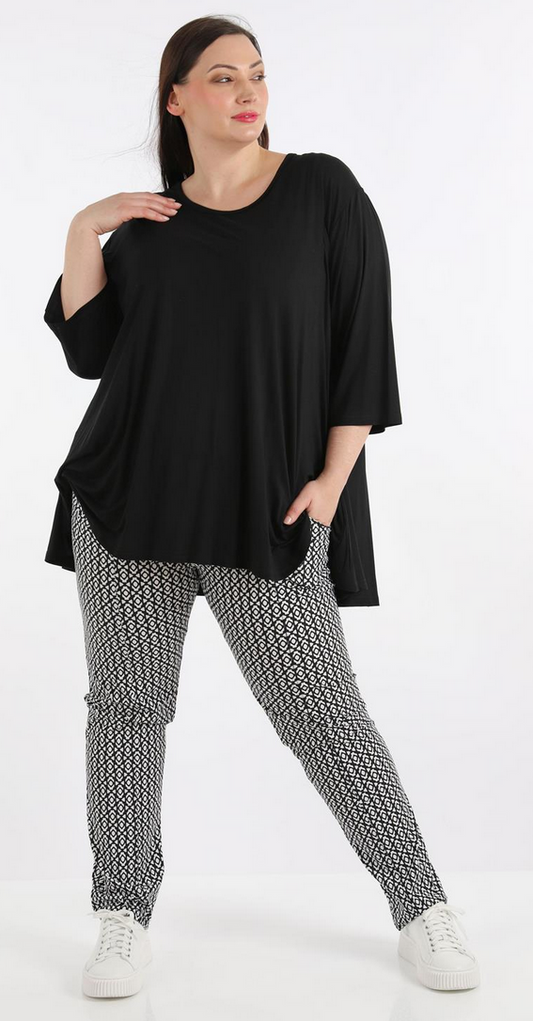 Sommer Hose in gerader Form aus feiner Traveller Qualität