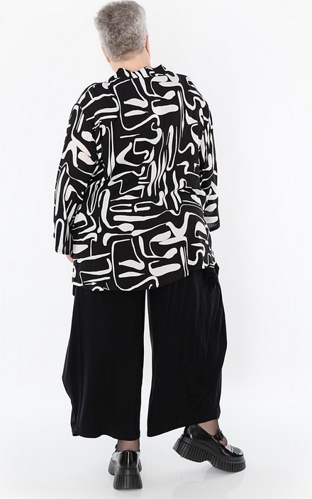 Sommer Jacke in A-Form aus leichter Georgette Qualität