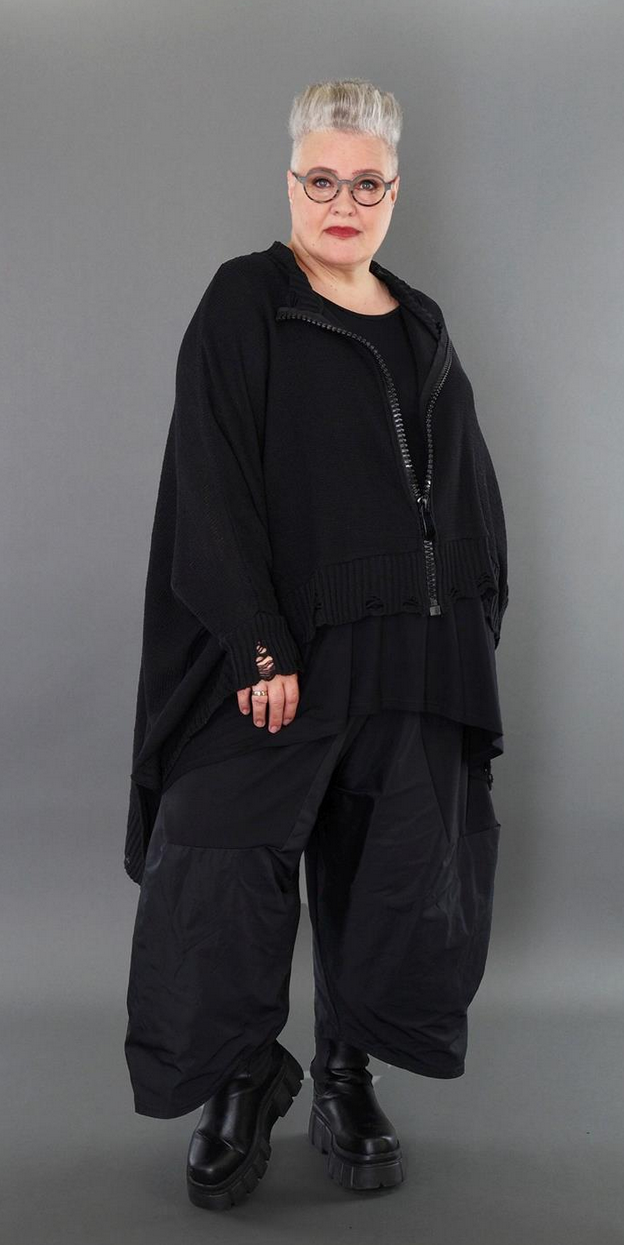 Ganzjahr Jacke in A-Form aus weicher Strick Qualität