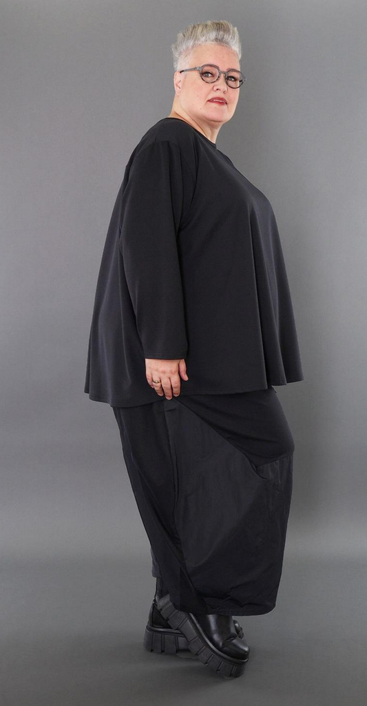 Ganzjahr Shirt in gerundeter Form aus feiner Milano Qualität
