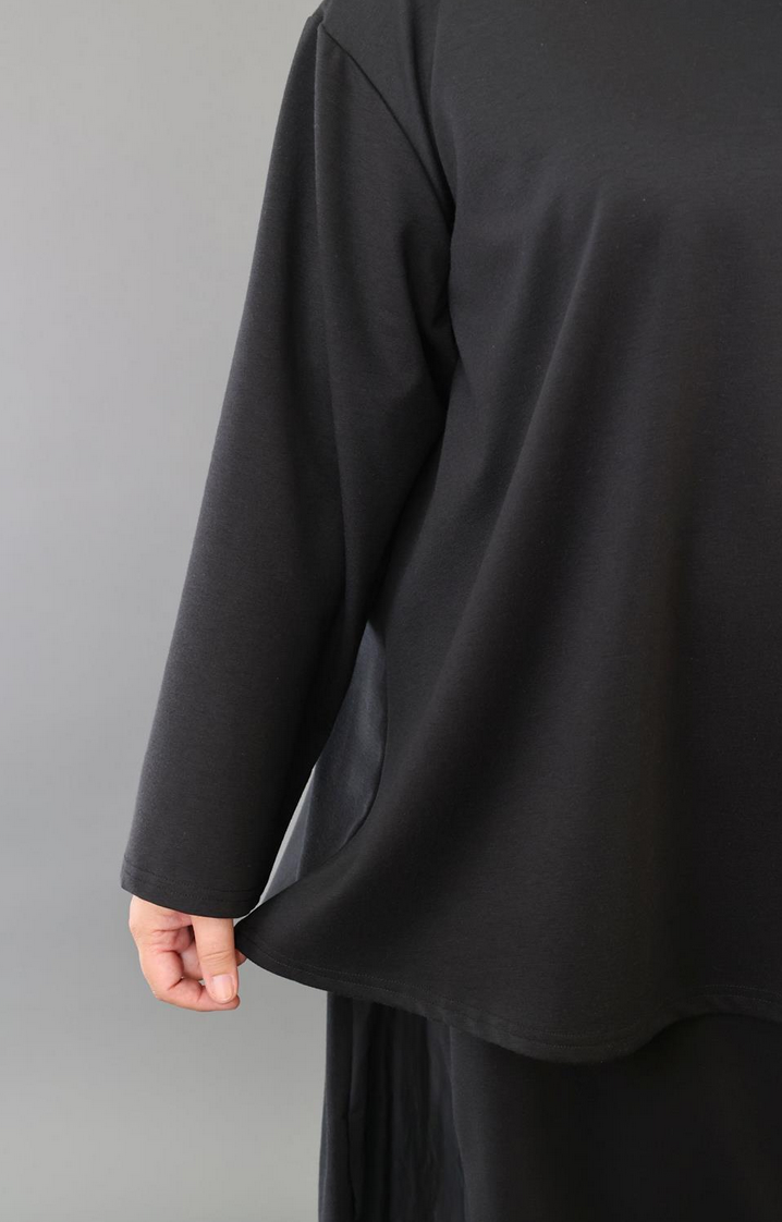 Ganzjahr Shirt in gerundeter Form aus feiner Milano Qualität