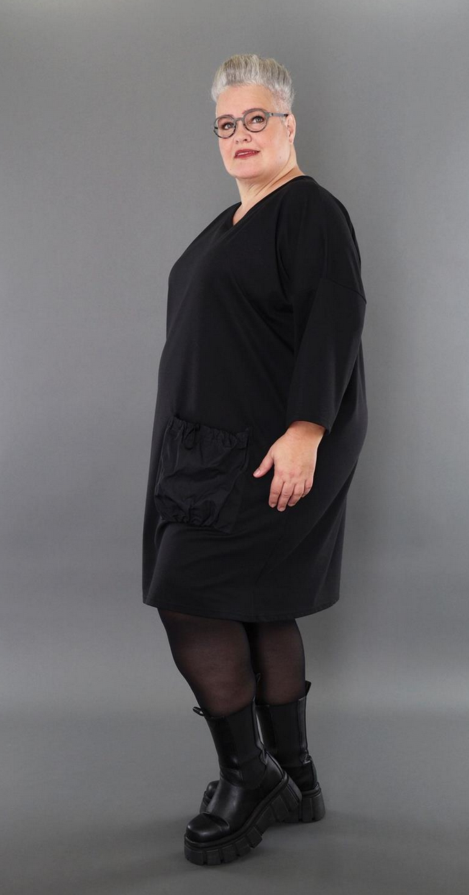 Ganzjahr Kleid in gerader Form aus feiner Jacquard Qualität