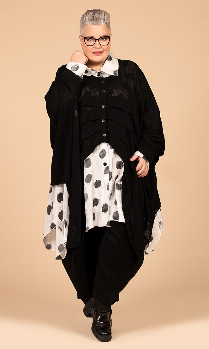 Ganzjahr Jacke in A-Form aus weicher Strick Qualität