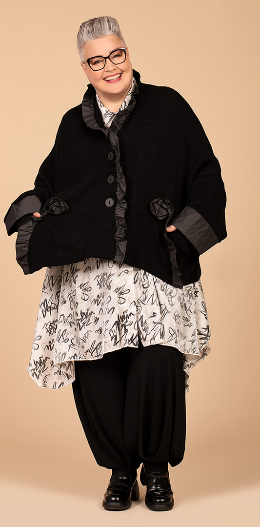 Ganzjahr Jacke in A-Form aus weicher Strick Qualität