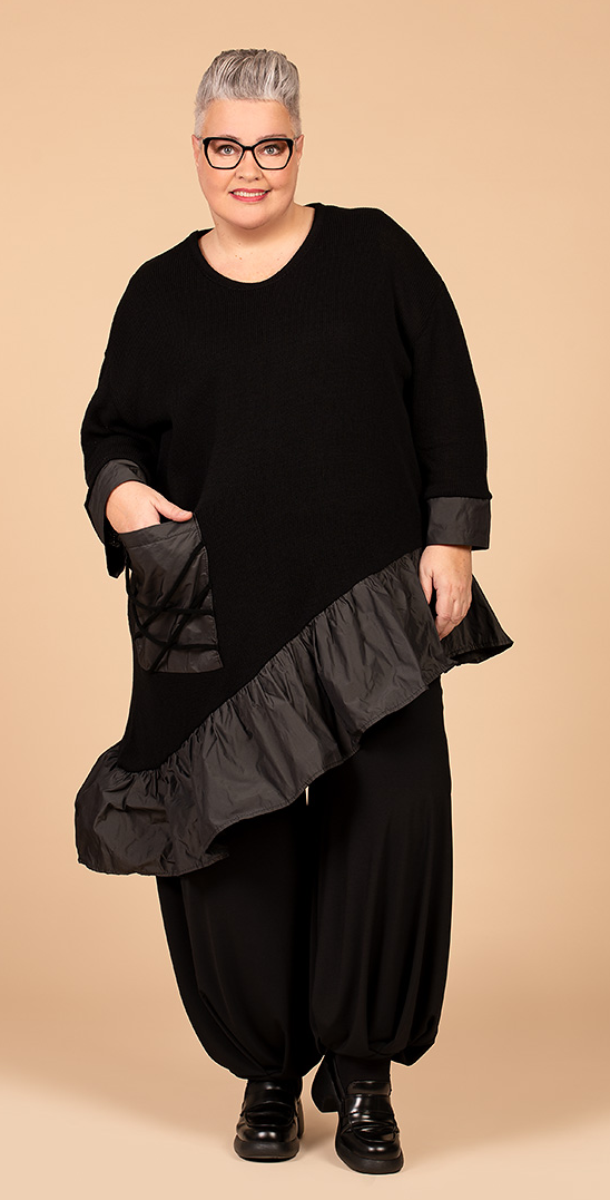 Ganzjahr Big Shirt in asymmetrischer Form aus weicher Strick Qualität