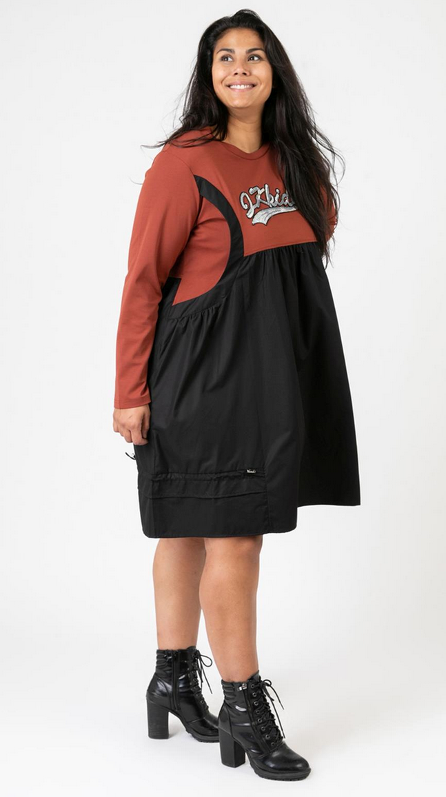 Kleid Mix Memory Jersey mit Pailleten Applikation in 2 Farben