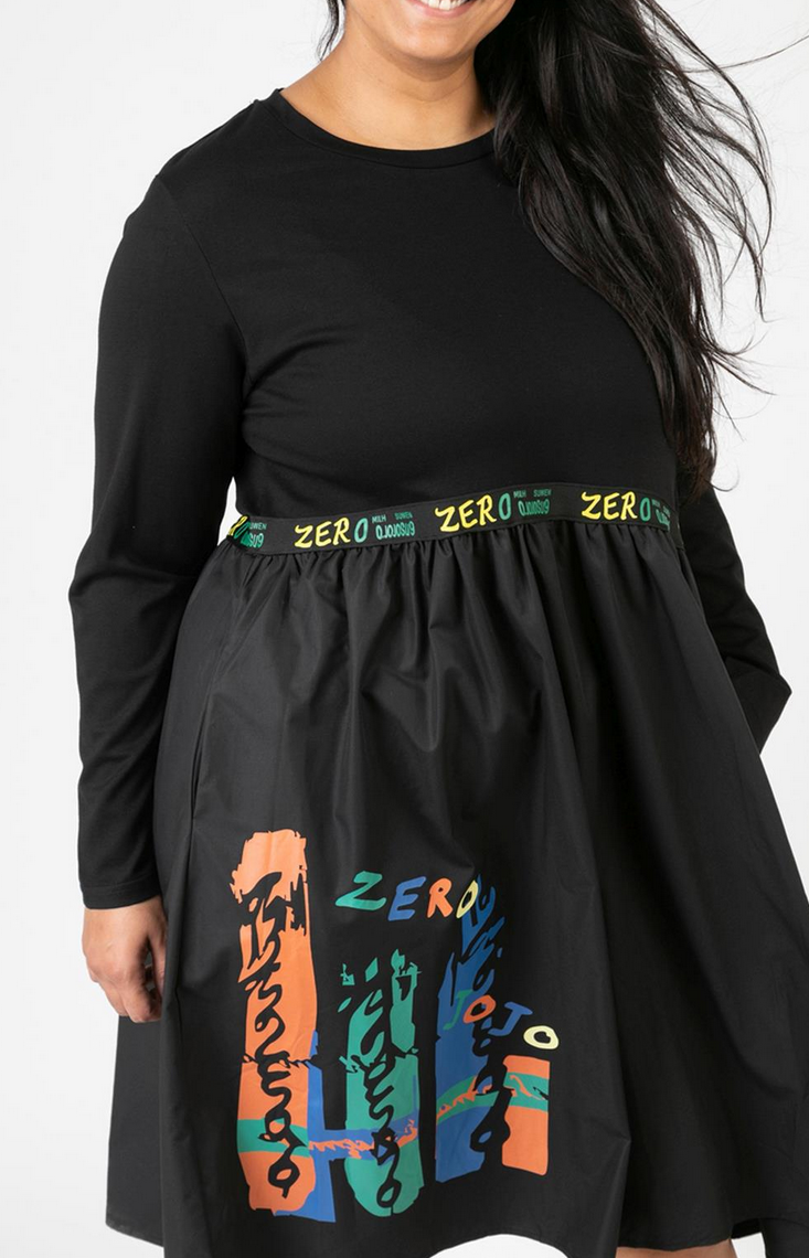 Medi Kleid mit Appliaktionen in 2 Farben