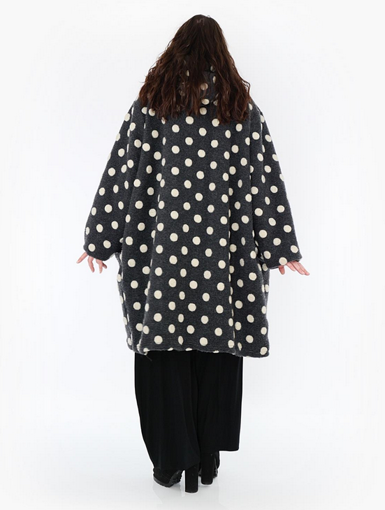 Winter Jacke in Ballon Form aus weicher Wolle Qualität