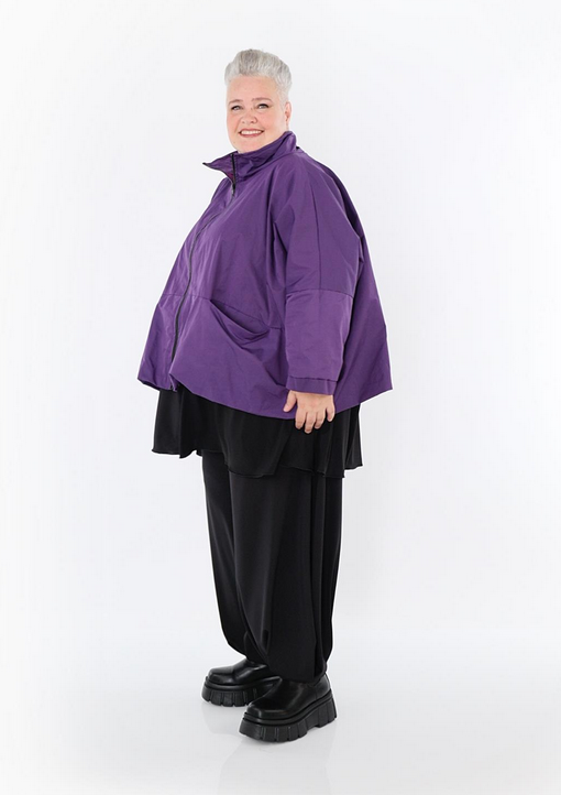 NEU Ganzjahr Jacke in kastiger Form aus feiner Memorytaft Qualität in 3 Farben