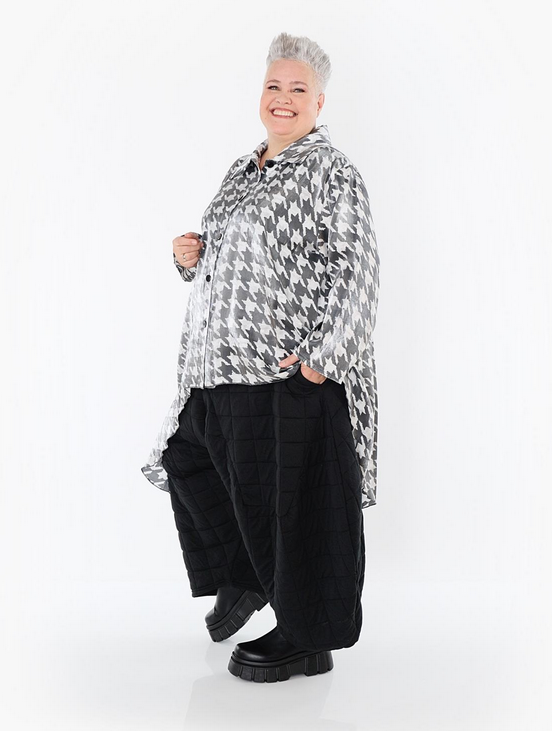 NEU Ganzjahr Bluse in Vokuhila Form aus glatter Seiden-Optik Qualität