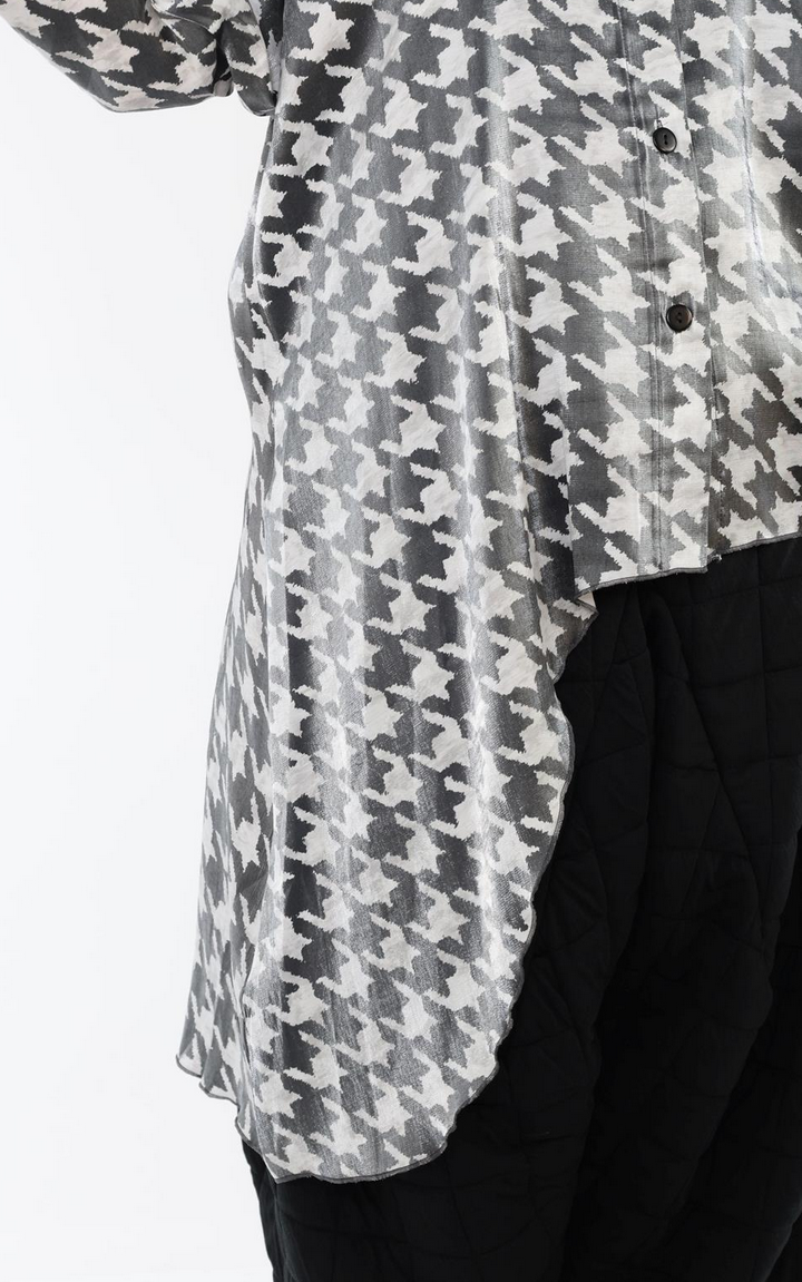 NEU Ganzjahr Bluse in Vokuhila Form aus glatter Seiden-Optik Qualität