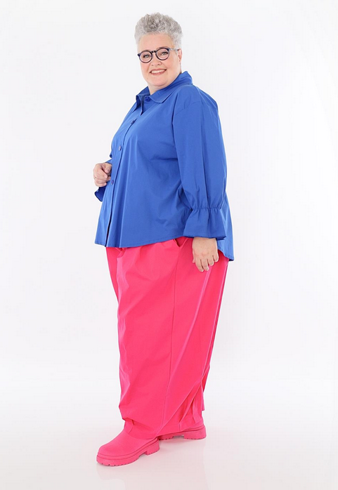 Sommer Bluse in gerundeter Form aus feiner Popeline Qualität in verschiedenen Farben