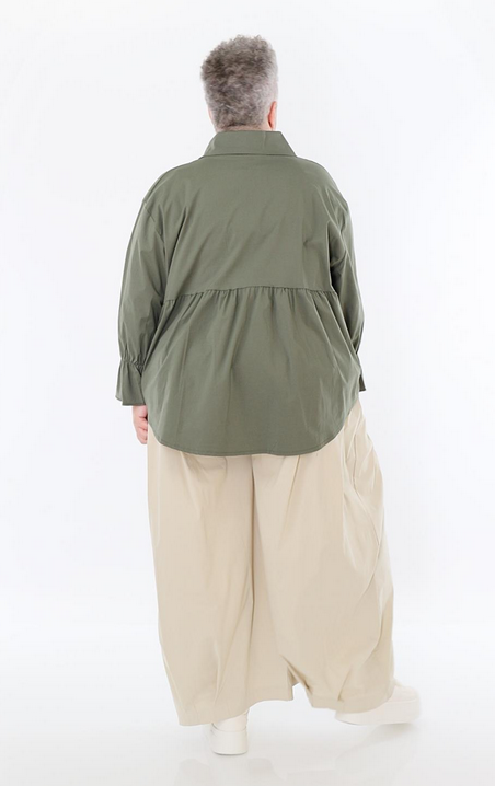 Sommer Bluse in gerundeter Form aus feiner Popeline Qualität in verschiedenen Farben