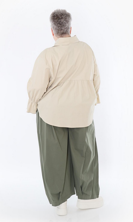 Sommer Bluse in gerundeter Form aus feiner Popeline Qualität in verschiedenen Farben